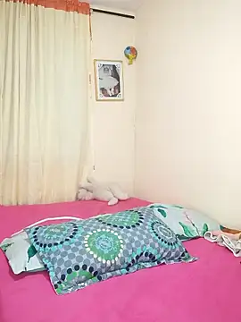 Snapshot of iamemmablake chatting on November 29, 10:24 pm iamemmablake online show from November 29, 10:24 pm