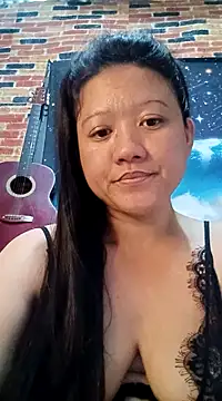 Snapshot of Urchanel chatting on February 2, 2:59 am Urchanel online show from February 2, 2:59 am