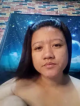 Snapshot of Urchanel chatting on February 13, 10:54 pm Urchanel online show from February 13, 10:54 pm