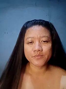 Snapshot of Urchanel chatting on February 23, 1:21 pm Urchanel online show from February 23, 1:21 pm