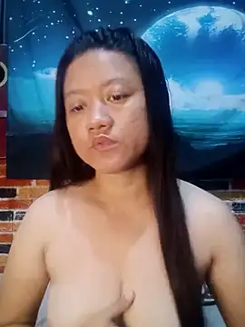 Snapshot of Urchanel chatting on March 9, 10:30 pm Urchanel online show from March 9, 10:30 pm