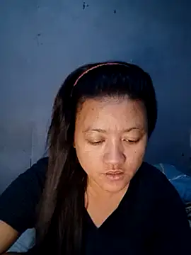 Snapshot of Urchanel chatting on March 15, 3:51 am Urchanel online show from March 15, 3:51 am