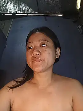 Snapshot of Urchanel chatting on November 13, 11:58 pm Urchanel online show from November 13, 11:58 pm