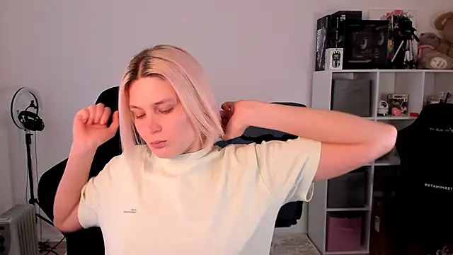 hotblonds online show from November 23, 11:10 am