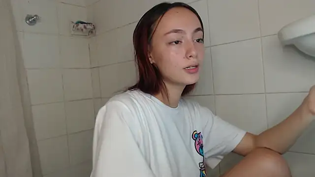 nathaly bird online show from January 28, 11:17 pm