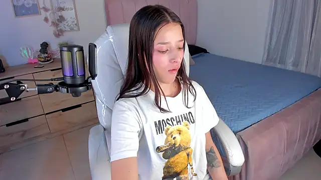 Amaia Daniells online show from February 25, 3:09 am