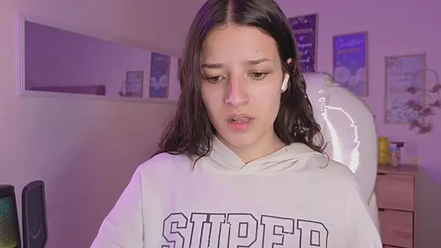 Amaia Daniells online show from October 17, 3:53 am