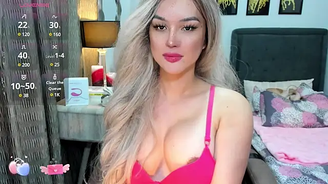 Snapshot of TwilightMistress69 chatting on March 11, 4:43 am TwilightMistress69 online show from March 11, 4:43 am