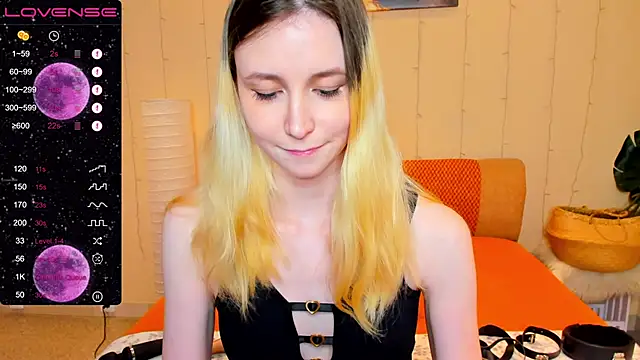 Snapshot of fleximona chatting on February 14, 11:53 am fleximona online show from February 14, 11:53 am