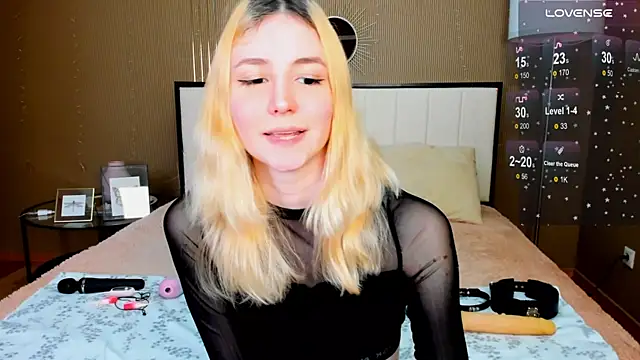 Snapshot of fleximona chatting on October 5, 9:51 am fleximona online show from October 5, 9:51 am