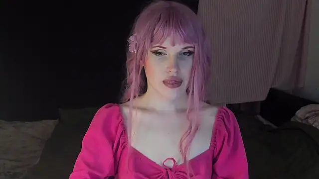 Snapshot of EffieMinki chatting on January 1, 6:38 pm EffieMinki online show from January 1, 6:38 pm