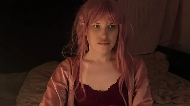 Snapshot of EffieMinki chatting on January 10, 3:29 am EffieMinki online show from January 10, 3:29 am