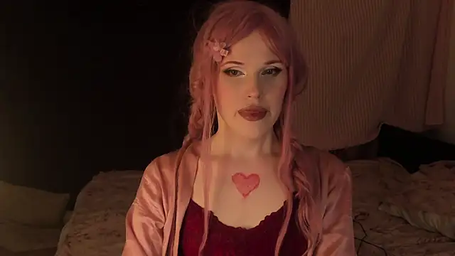 Snapshot of EffieMinki chatting on January 14, 11:53 am EffieMinki online show from January 14, 11:53 am