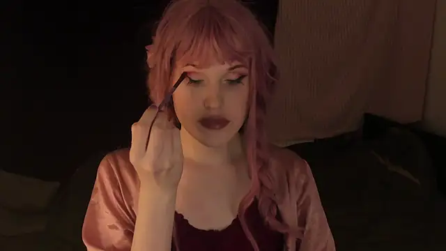 Snapshot of EffieMinki chatting on January 22, 6:52 am EffieMinki online show from January 22, 6:52 am