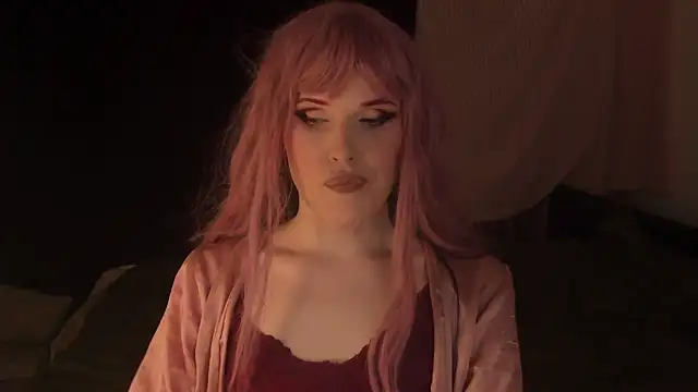 Snapshot of EffieMinki chatting on January 27, 3:28 pm EffieMinki online show from January 27, 3:28 pm