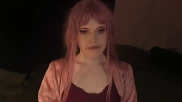 Snapshot of EffieMinki chatting on January 29, 3:47 pm EffieMinki online show from January 29, 3:47 pm