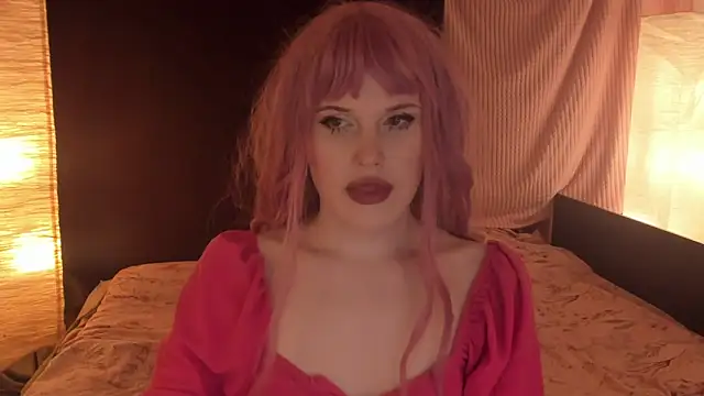 Snapshot of EffieMinki chatting on February 3, 4:31 pm EffieMinki online show from February 3, 4:31 pm