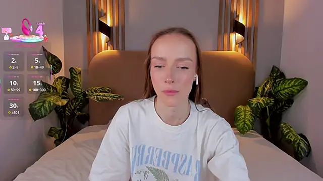 Kira Quinn online show from November 1, 6:48 am