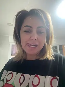 Snapshot of Emma_roqueen chatting on December 8, 12:41 pm Emma roqueen online show from December 8, 12:41 pm