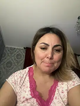 Snapshot of Emma_roqueen chatting on January 18, 10:39 pm Emma roqueen online show from January 18, 10:39 pm