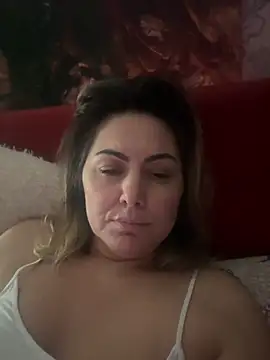 Snapshot of Emma_roqueen chatting on February 24, 10:58 pm Emma roqueen online show from February 24, 10:58 pm