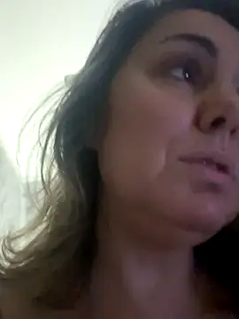 Snapshot of Emma_roqueen chatting on December 2, 8:37 pm Emma roqueen online show from December 2, 8:37 pm