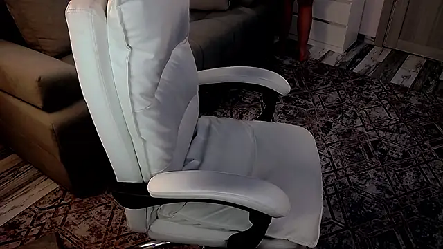 Snapshot of EvaRelusionJ chatting on January 10, 5:47 am EvaRelusionJ online show from January 10, 5:47 am