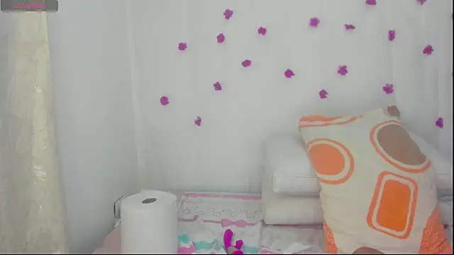 moana taylor online show from October 2, 10:11 am