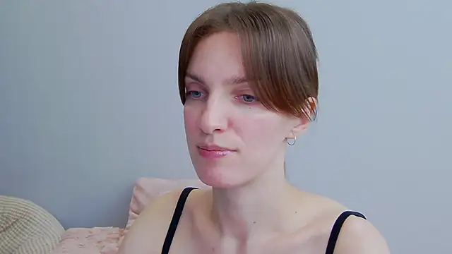 Snapshot of Beauty_Alex chatting on January 24, 6:46 am Beauty Alex online show from January 24, 6:46 am