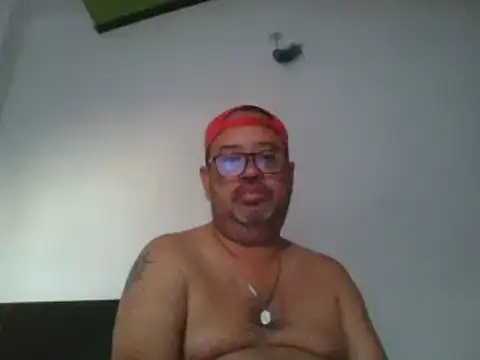 Snapshot of djtomxxx2777 chatting on January 29, 10:53 pm djtomxxx2777 online show from January 29, 10:53 pm