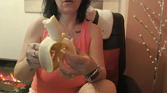 Snapshot of algodonyfresa chatting on March 16, 10:20 pm algodonyfresa online show from March 16, 10:20 pm