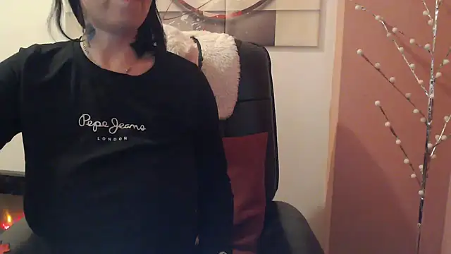 Snapshot of algodonyfresa chatting on March 20, 5:02 am algodonyfresa online show from March 20, 5:02 am