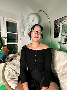 Snapshot of Lauyako chatting on November 27, 8:55 pm Lauyako online show from November 27, 8:55 pm