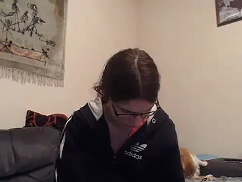 Snapshot of Geile-Luna chatting on January 24, 6:56 pm Geile-Luna online show from January 24, 6:56 pm