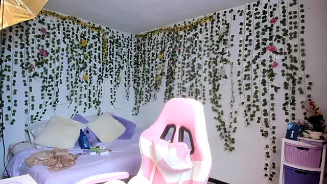 violeta milleer online show from November 27, 5:37 pm