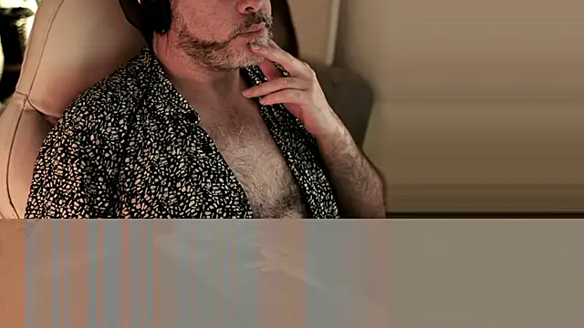 Sanders White online show from December 23, 4:12 am