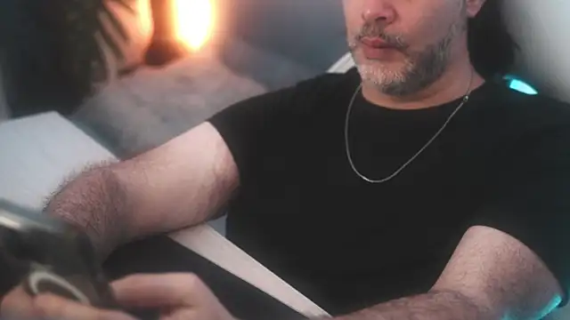 Sanders White online show from March 3, 3:42 pm