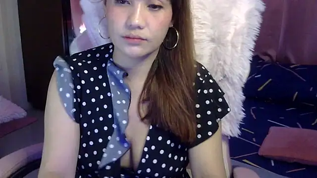 yourbabe Brielle online show from December 10, 4:49 pm