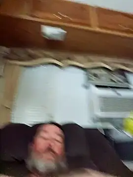 Snapshot of van88 chatting on March 18, 7:42 pm van88 online show from March 18, 7:42 pm