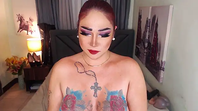 Snapshot of Transdomts4u chatting on February 14, 1:51 pm Transdomts4u online show from February 14, 1:51 pm