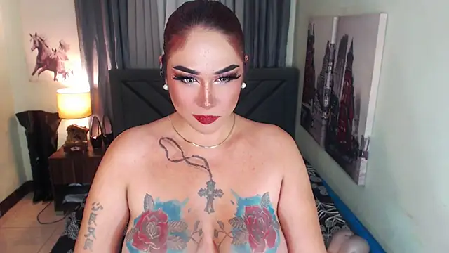 Snapshot of Transdomts4u chatting on February 20, 8:03 pm Transdomts4u online show from February 20, 8:03 pm