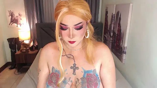 Snapshot of Transdomts4u chatting on March 22, 6:14 pm Transdomts4u online show from March 22, 6:14 pm