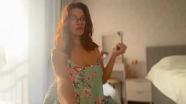 Butterfly-  online show from November 19, 4:23 am