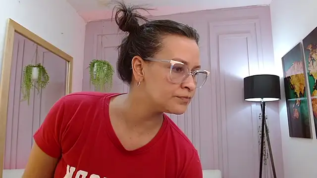 Britney taylor  online show from December 27, 9:11 pm