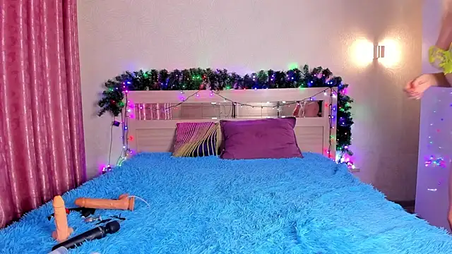 Snapshot of Leila_Sweetie chatting on February 3, 2:25 am Leila Sweetie online show from February 3, 2:25 am