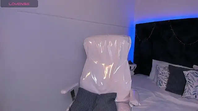 lauren fit online show from January 13, 2:00 pm