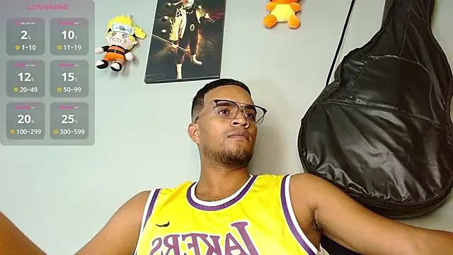 Snapshot of Bigcock_21cm_ chatting on October 14, 7:14 pm Bigcock 21cm online show from October 14, 7:14 pm