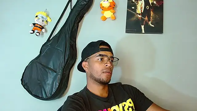 Snapshot of Bigcock_21cm_ chatting on November 23, 6:41 pm Bigcock 21cm online show from November 23, 6:41 pm