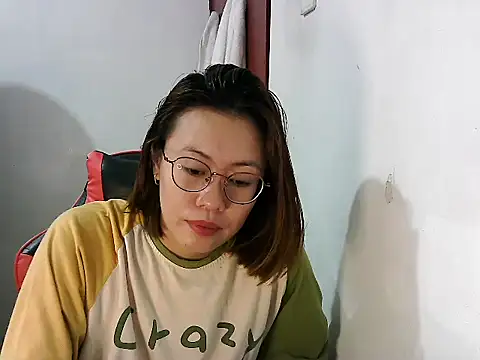 crizzybel online show from March 2, 12:09 am