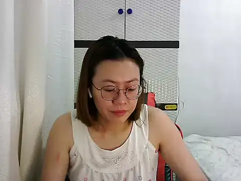 crizzybel online show from March 21, 6:29 pm